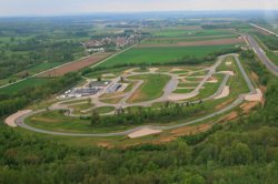 Vue aérienne du circuit de Chenevière